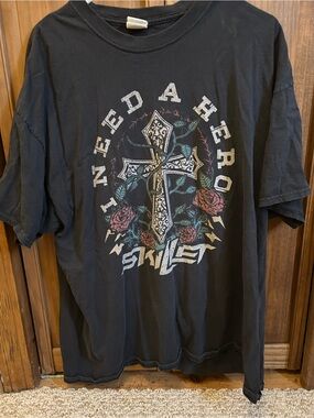"I Need A Hero" Black Graphic Band Tee Skillet